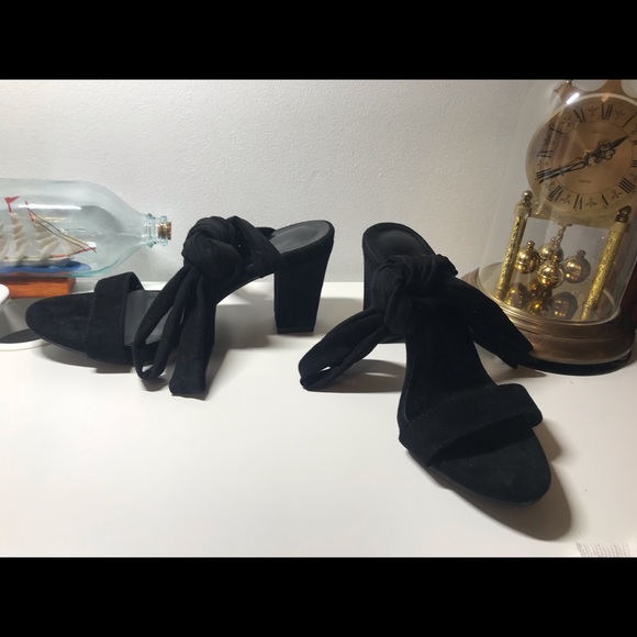 Black Tie Chunky Heels - Picture 2 of 3